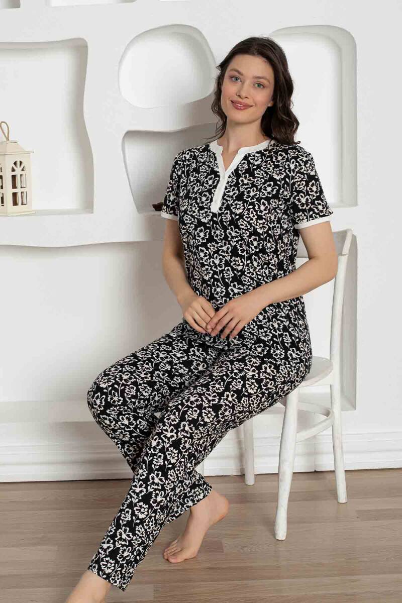 Siyah%20Çiçek%20Desenli%20Penye%20Bayan%20Pijama%20Takımı%202795KY